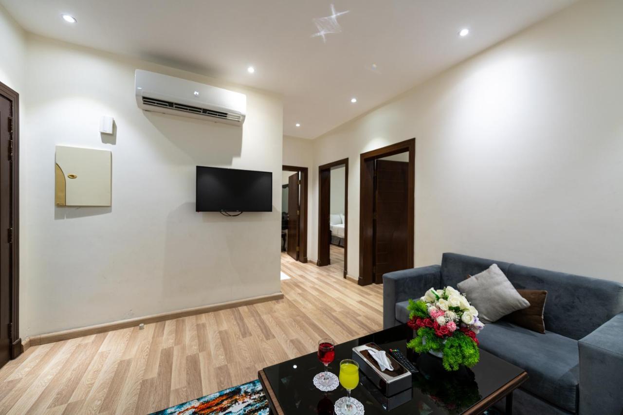 Holiday Plus - Al Nuzha เจดดาห์ ภายนอก รูปภาพ