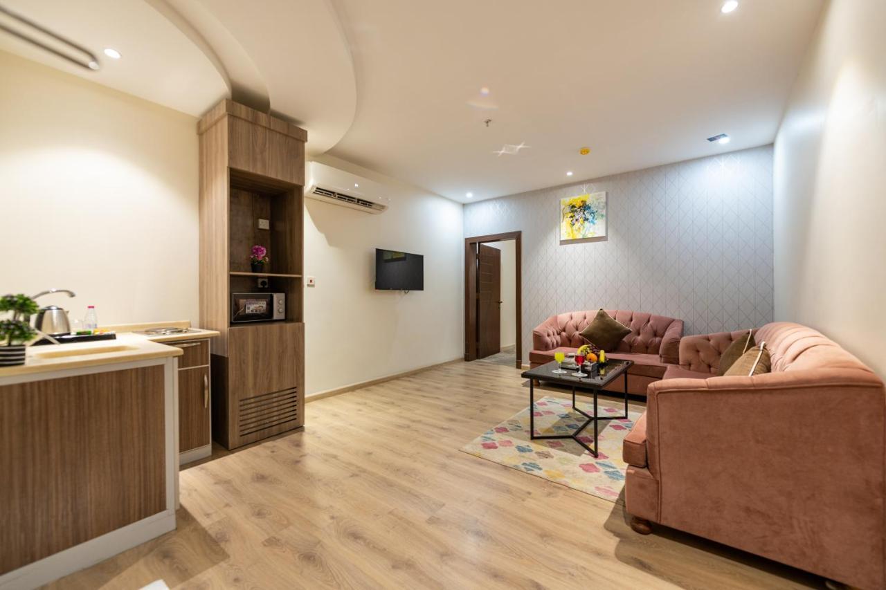 Holiday Plus - Al Nuzha เจดดาห์ ภายนอก รูปภาพ