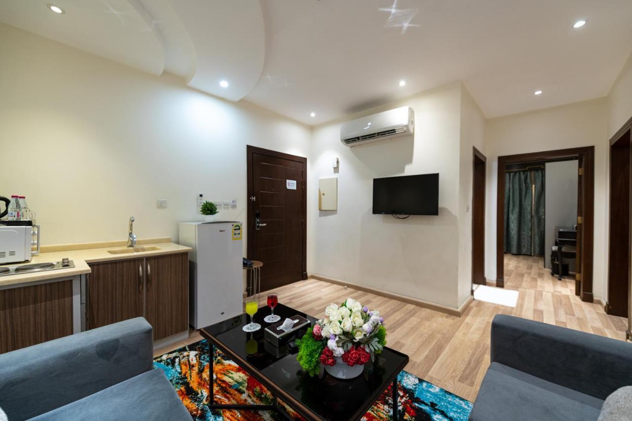 Holiday Plus - Al Nuzha เจดดาห์ ภายนอก รูปภาพ